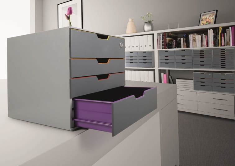 Zalety stosowania organizerów biurowych z szufladami